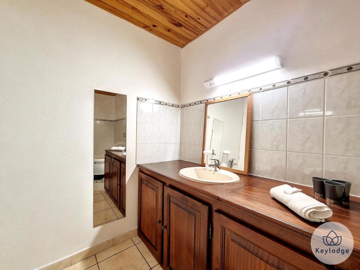 Paul Et Aliette - T3 Classe 3 Etoiles - 70M2 - Saint-Denis Exterior photo